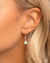 Load image into Gallery viewer, Paparazzi Wiry Wallflowers - Green necklace