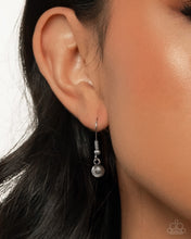 Load image into Gallery viewer, Paparazzi Complete Look - Silver