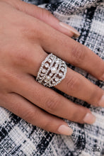 Load image into Gallery viewer, Paparazzi Fiercely 5th Avenue - Complete Trend Blend 04/22