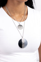 Load image into Gallery viewer, Paparazzi Striped Style - Silver necklace