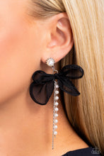 Load image into Gallery viewer, Paparazzi High-Class Heiress - Black earring