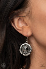 Load image into Gallery viewer, Global Glamour - Silver necklace