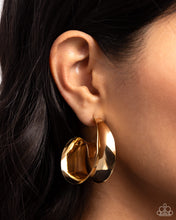 Load image into Gallery viewer, Paparazzi Curly Cadence - Gold earring
