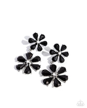 Load image into Gallery viewer, Paparazzi A Blast of Blossoms - Black earring
