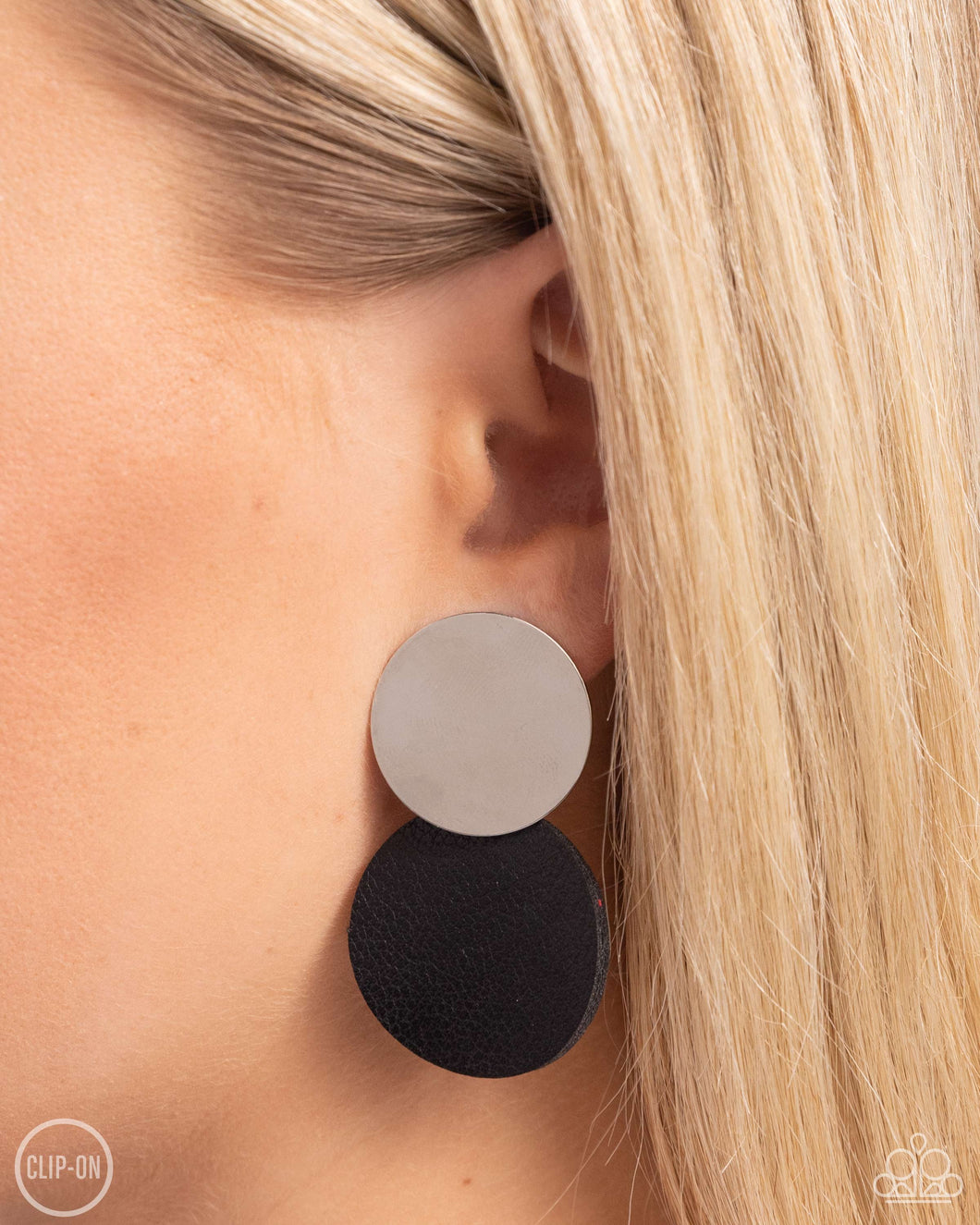 Leather Leader - Black earring