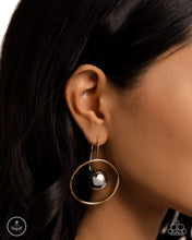 Load image into Gallery viewer, Paparazzi Boldly Balanced - Multi earring
