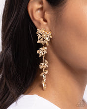 Load image into Gallery viewer, Paparazzi Generous Garden - Gold earring
