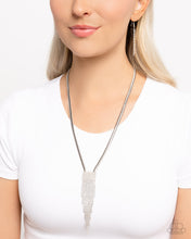 Load image into Gallery viewer, Paparazzi Straighten Up - White necklace
