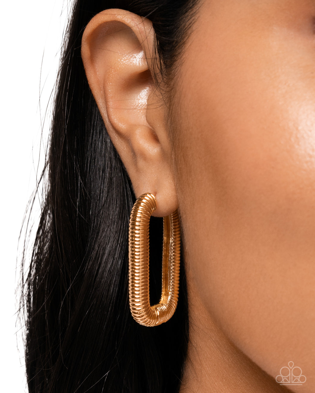 Paparazzi Spiral Supply - Gold earring