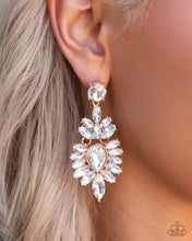 Load image into Gallery viewer, Paparazzi Darling Direction - Gold earring
