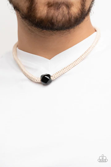 Metamorphic Marvel - Black necklace