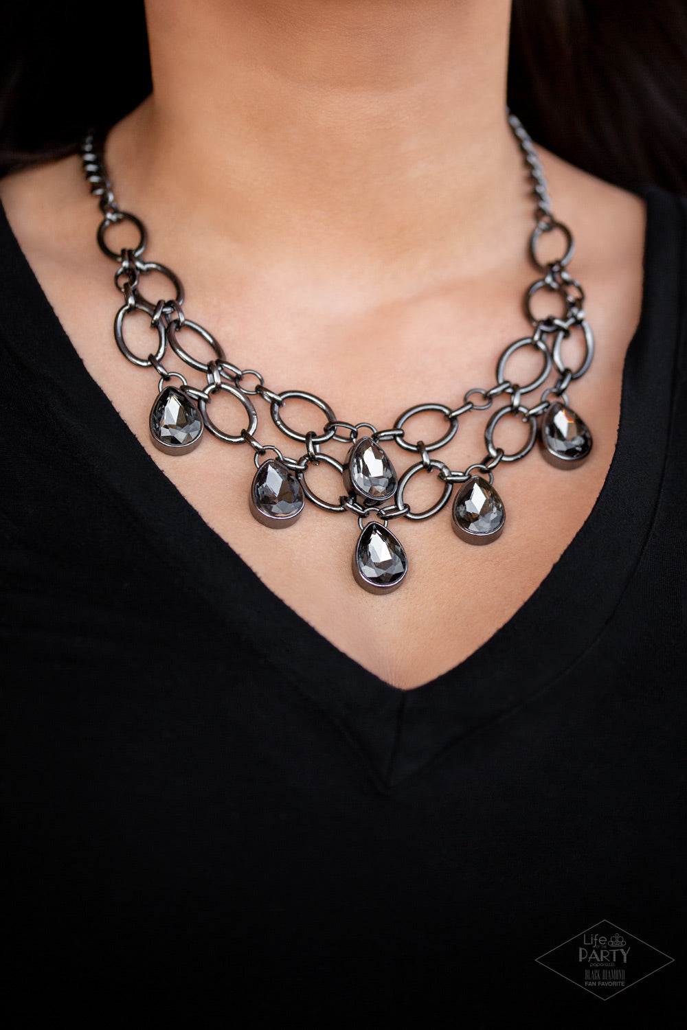 Show-Stopping Shimmer - Black necklace