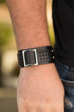 Load image into Gallery viewer, Urban Runner - Black bracelet
