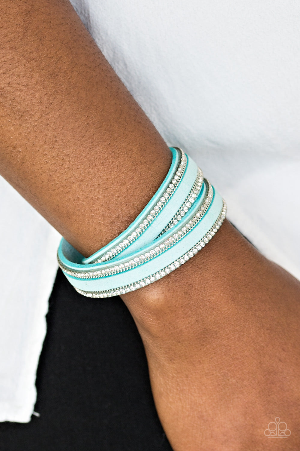 Going for Glam - Blue bracelet