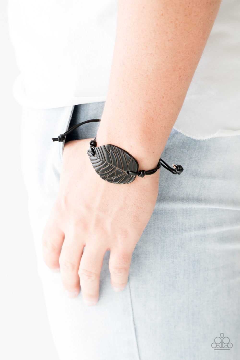 Forest Forager - Black bracelet