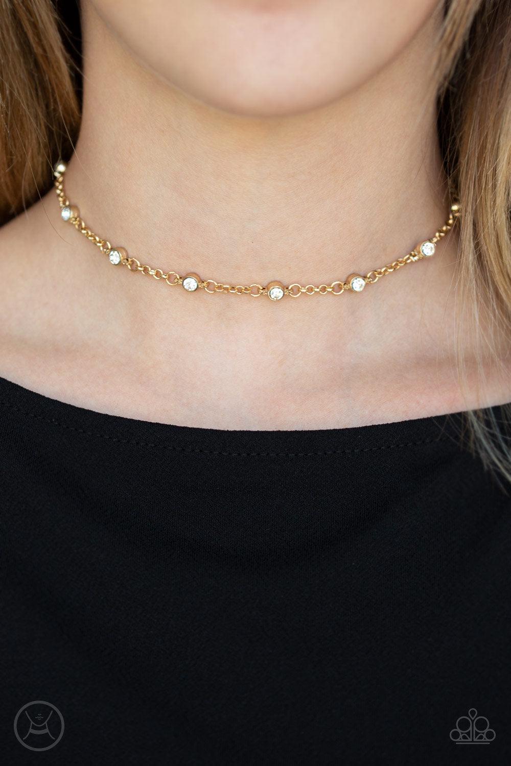 Stunningly Stunning - Gold necklace