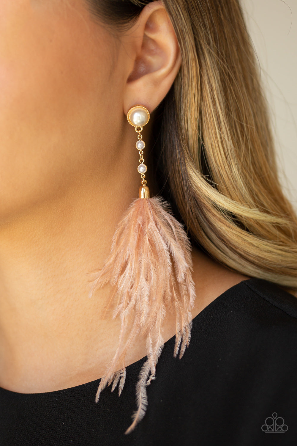Vegas Vixen - Gold earrings