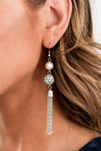 Load image into Gallery viewer, Paparazzi Going DIOR to DIOR - White earring
