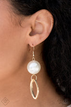 Load image into Gallery viewer, Big Spender Shimmer - Gold earrings
