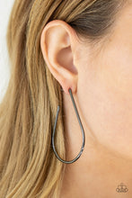 Load image into Gallery viewer, City Curves - Black earrings
