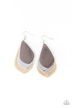 Load image into Gallery viewer, Glisten Up! - Silver earrings
