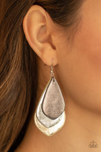 Load image into Gallery viewer, Glisten Up! - Silver earrings
