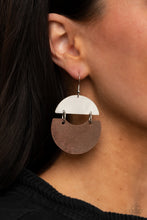 Load image into Gallery viewer, Paparazzi Watching the Sunrise - Copper earring
