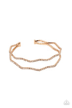 Load image into Gallery viewer, Delicate Dazzle - Gold bracelet
