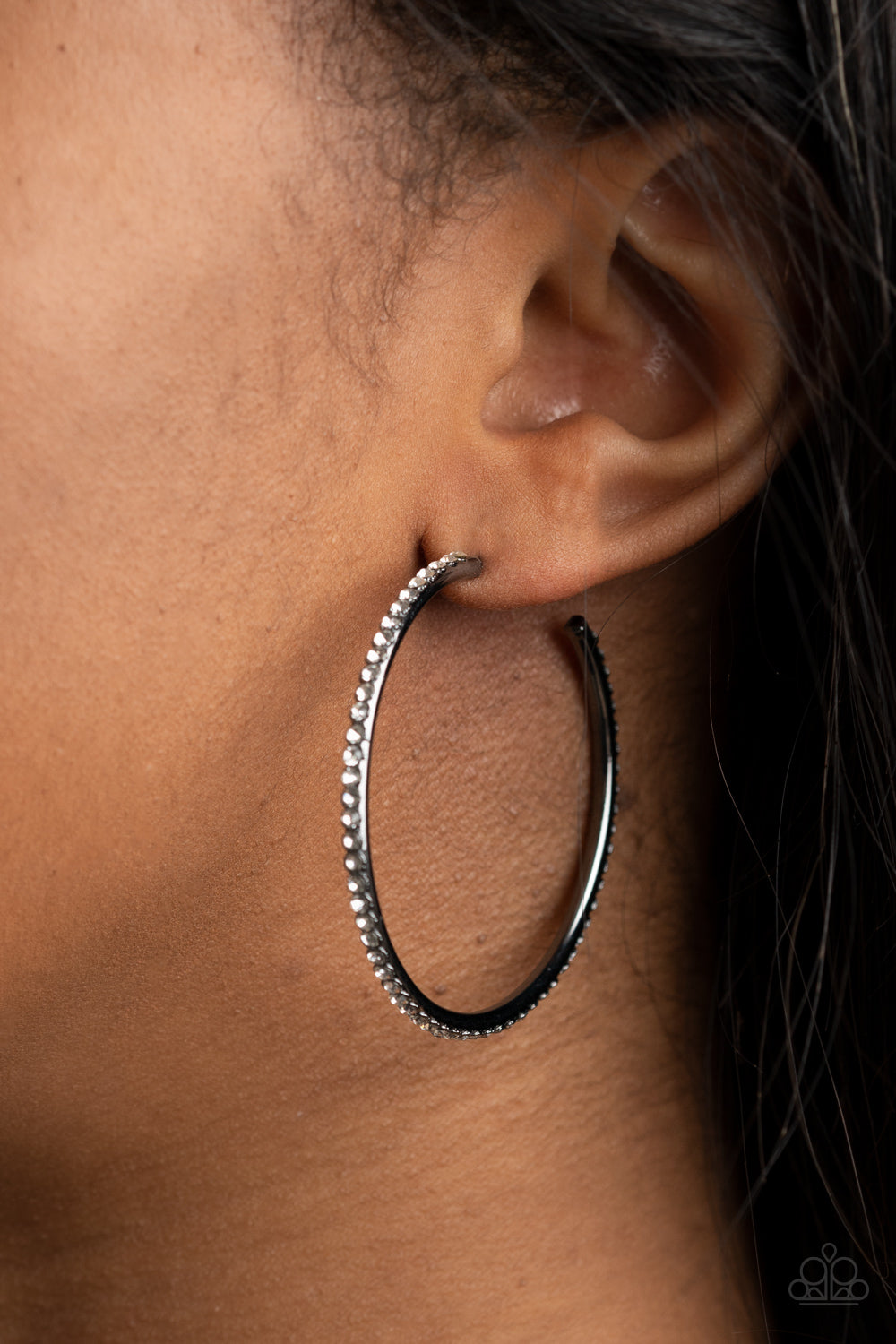Paparazzi By Popular Vote - Black earring