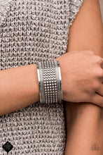 Load image into Gallery viewer, Bronco Bust - Silver bracelet
