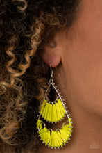 Load image into Gallery viewer, Samba Scene - Yellow earrings
