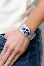 Load image into Gallery viewer, Flickering Fortune - Blue bracelet
