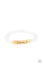 Load image into Gallery viewer, Family is Forever - Gold bracelet
