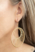 Load image into Gallery viewer, Artisan Applique - Gold earrings
