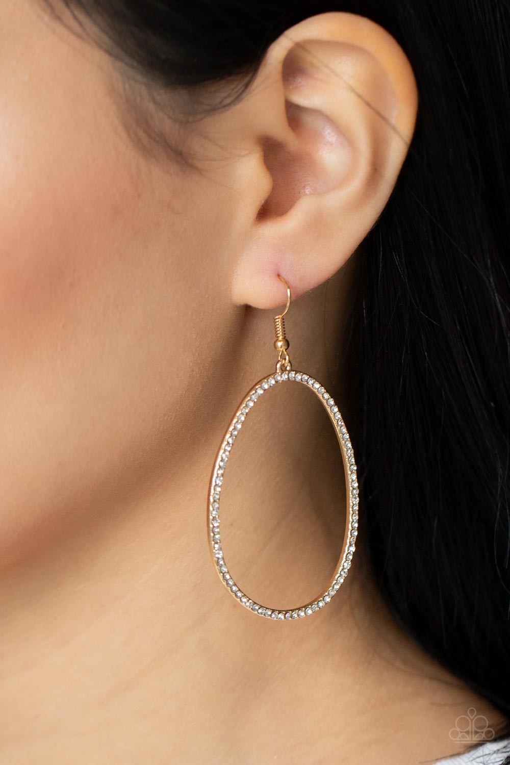 Oval-ruled! - Gold earring