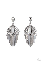 Load image into Gallery viewer, Metro Safari - Black earring
