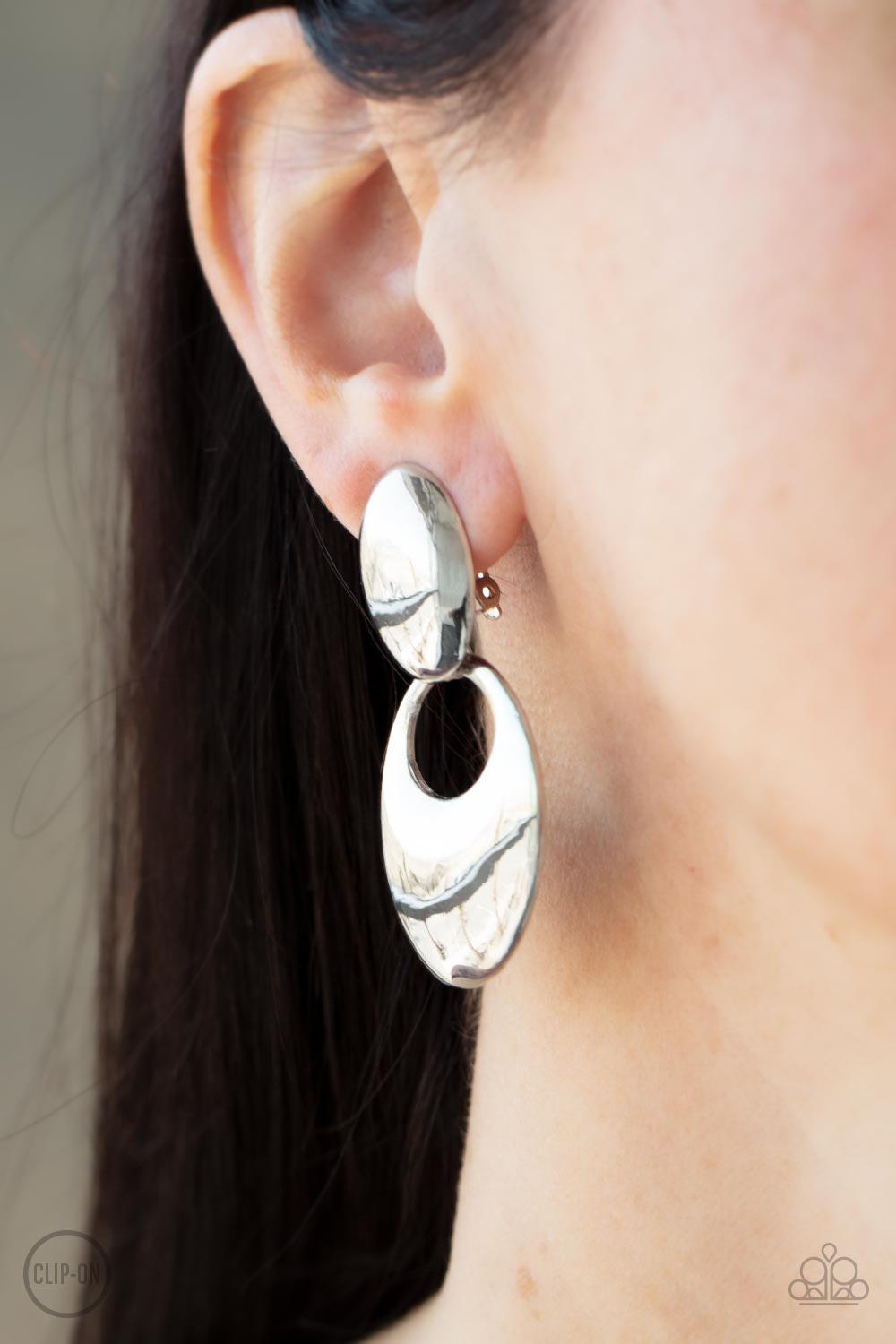 Paparazzi Urban Artistry - Silver earring