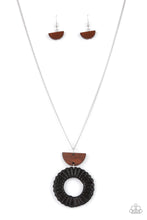 Load image into Gallery viewer, Homespun Stylist - Black necklace
