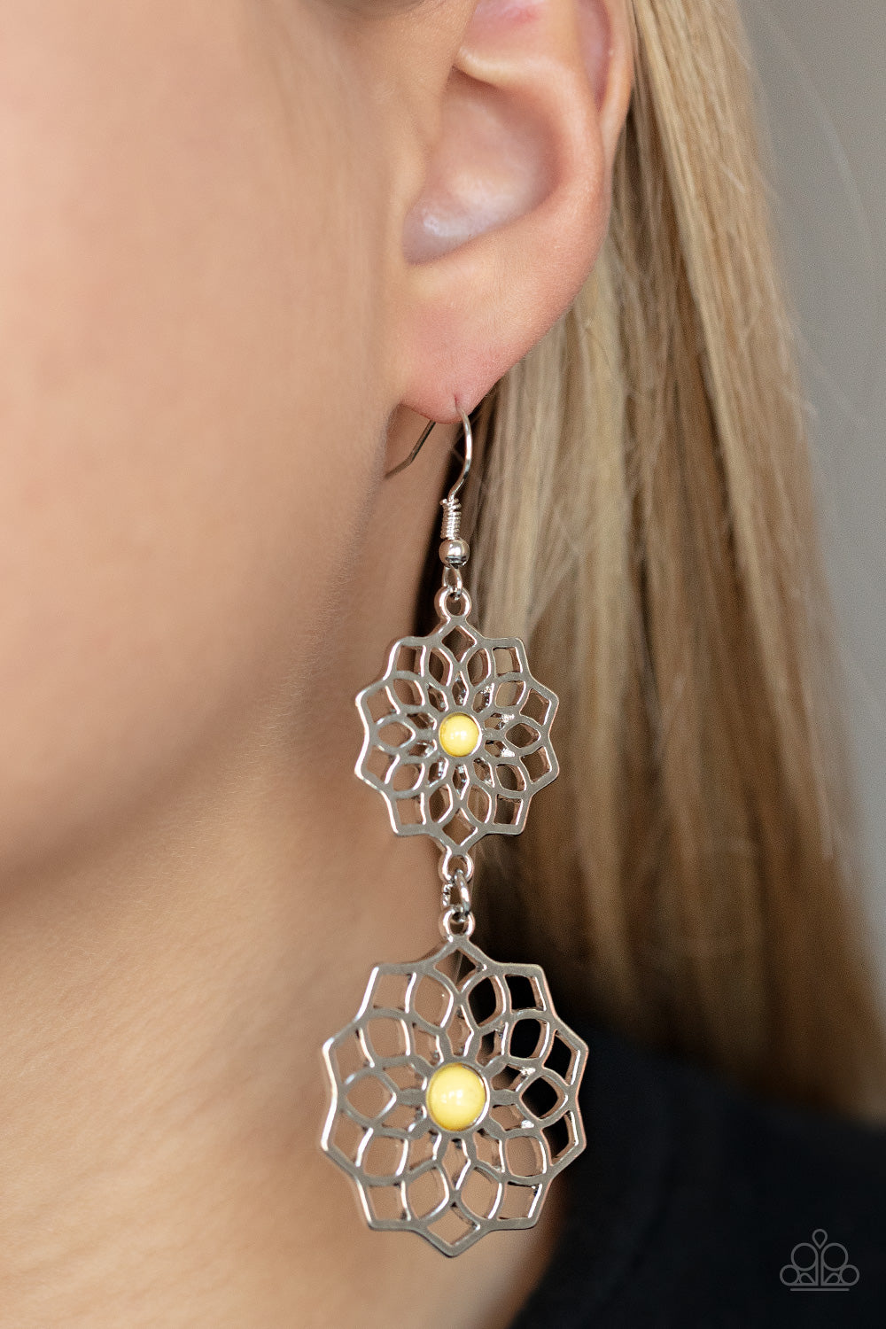 Paparazzi Posh Posy - Yellow earring