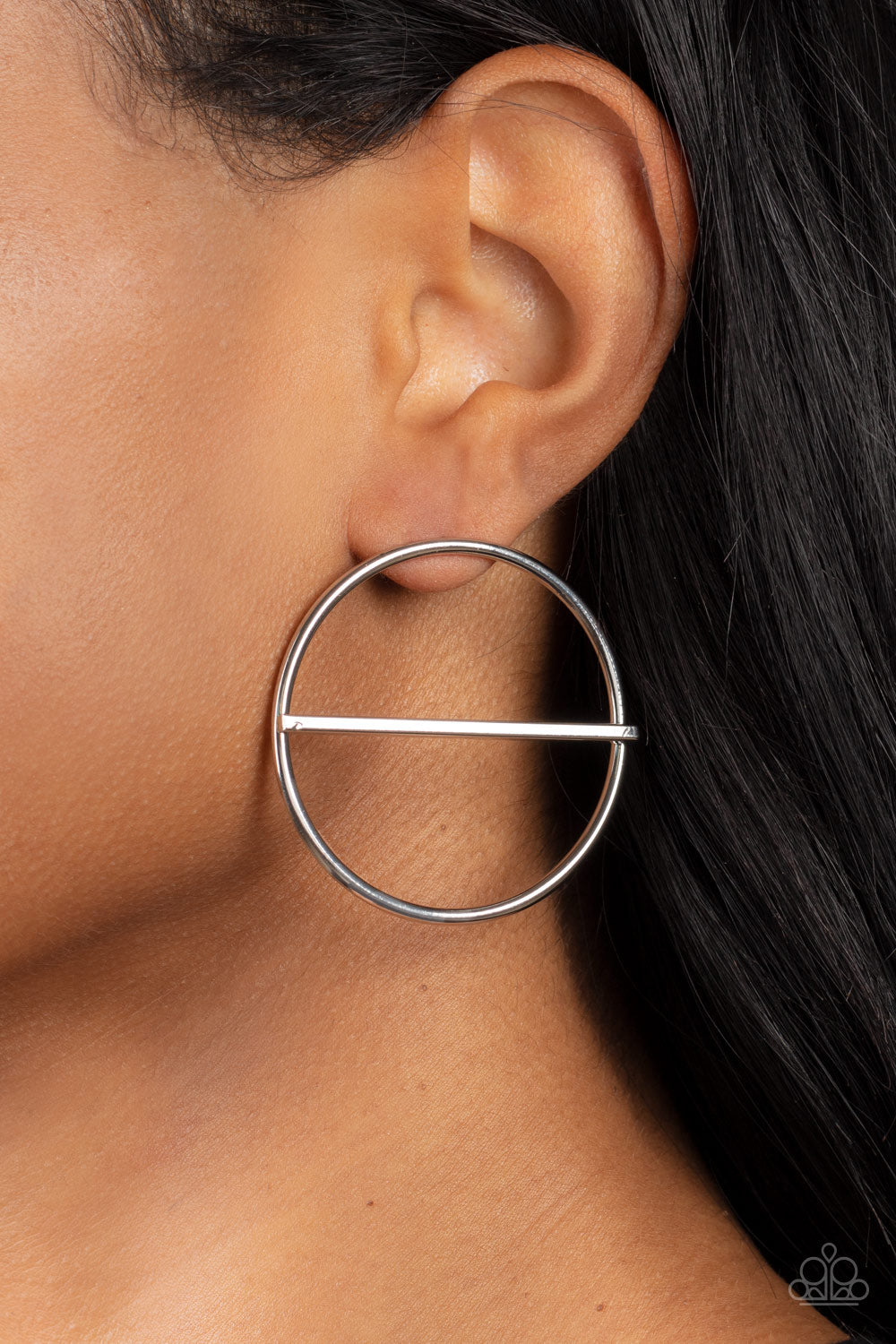 Paparazzi Dynamic Diameter - Silver earring