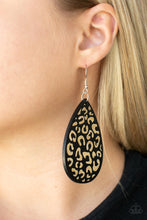 Load image into Gallery viewer, Suburban Jungle - Black earring
