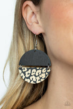 Load image into Gallery viewer, Paparazzi Jungle Catwalk - Black earring
