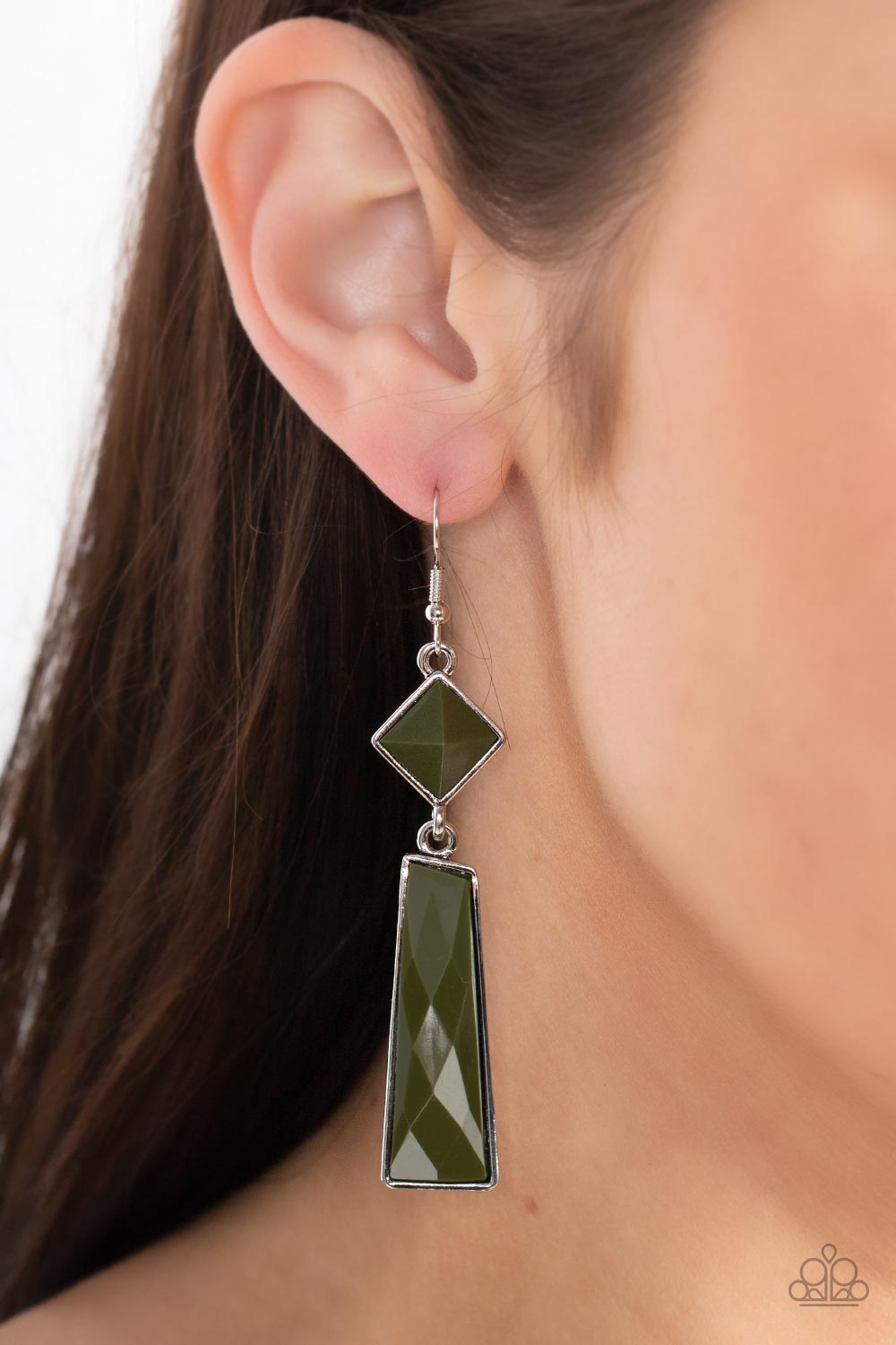 Hollywood Harmony - Green earring