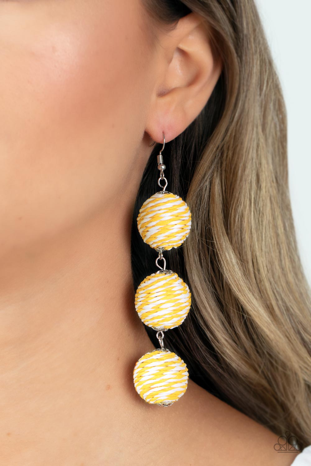 Paparazzi Laguna Lanterns - Yellow earring