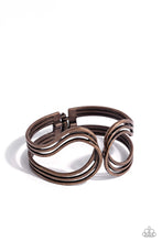 Load image into Gallery viewer, Paparazzi Shockwave Attitude - Copper bracelet
