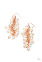 Load image into Gallery viewer, Paparazzi Pearl Posse - Copper earring
