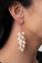 Load image into Gallery viewer, Paparazzi Pearl Posse - Copper earring
