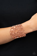 Load image into Gallery viewer, All Turned Around - Copper bracelet
