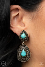 Load image into Gallery viewer, Paparazzi Country Soul - Brass earring
