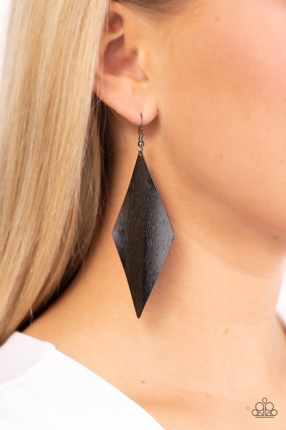 Paparazzi Retro Rally - Black earring